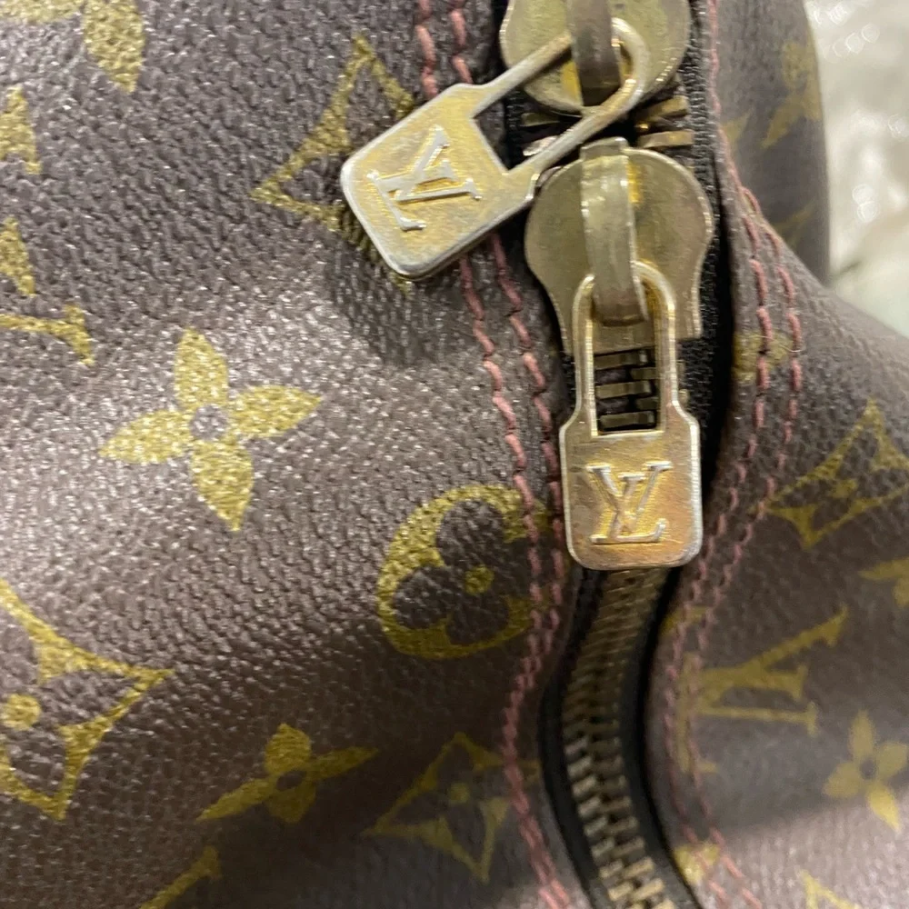 Vintage Louis Vuitton Monogram Keepall Duffle Travel Bag. - Picture 4 of 5
